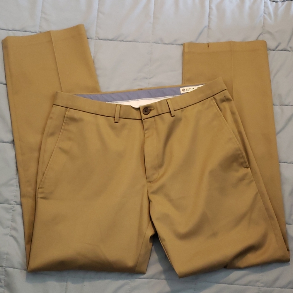 Hagger Straight Fit Premium No Iron Khaki Pants